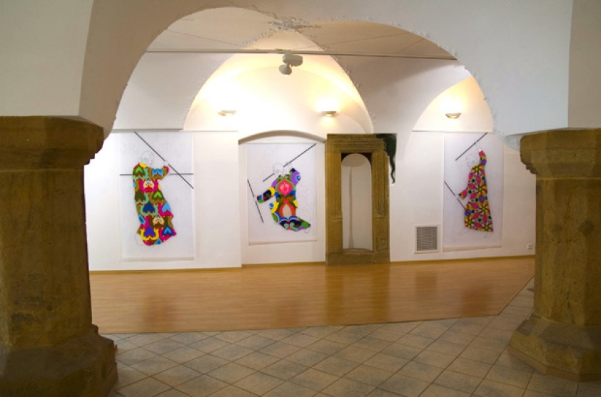 http://www.kosinfo24.mirunadragan.com/files/gimgs/th-14_4installation_view.jpg