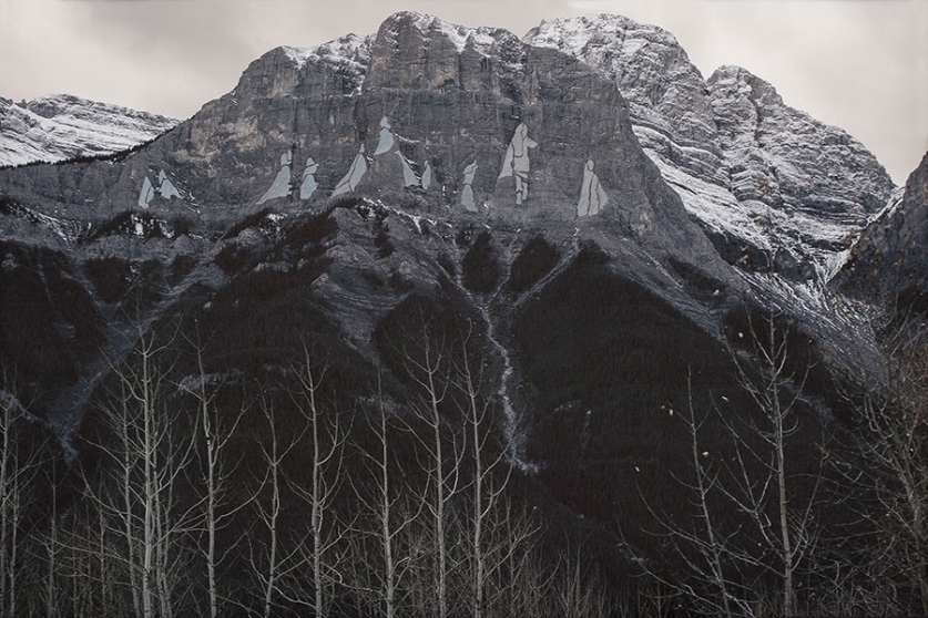 http://www.kosinfo24.mirunadragan.com/files/gimgs/th-12_Dragan07_TheMountainsAreMirrors2-web.jpg