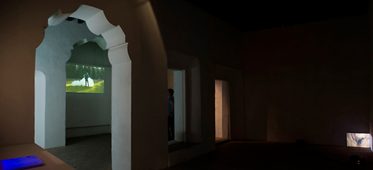 http://www.kosinfo24.mirunadragan.com/files/gimgs/th-18_CloudExhibit-1Long-web.jpg